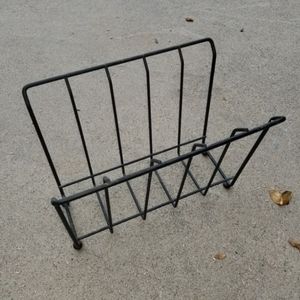 Black Metal Magazine Rack